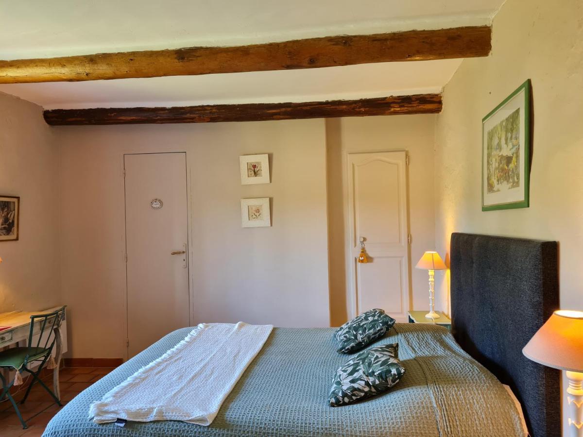 Hotel Domaine La Condamine Crillon-le-Brave Esterno foto