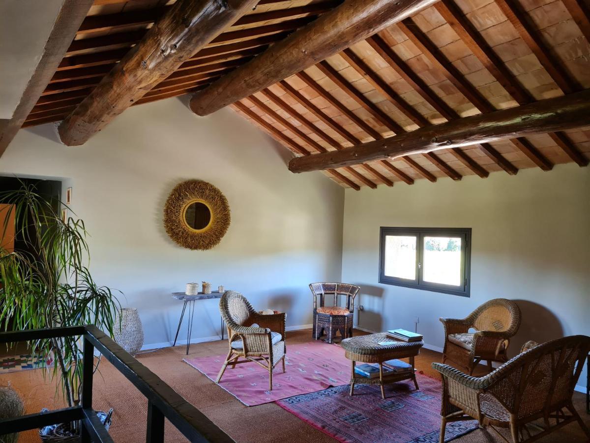Hotel Domaine La Condamine Crillon-le-Brave Esterno foto